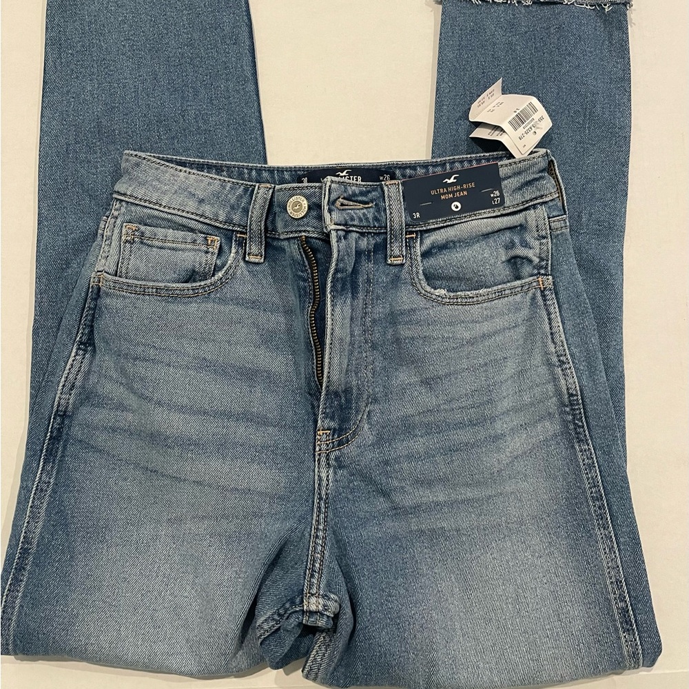 Women’s Hollister jeans size 3 regular NWT